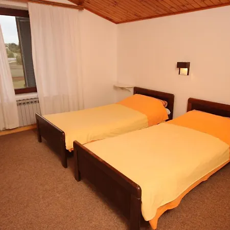 Appartement Manjadvorci 7445a